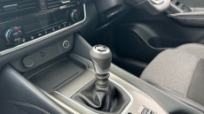 Nissan Qashqai 1.3 DiG-T MH N-Connecta 5dr Petrol Hatchback